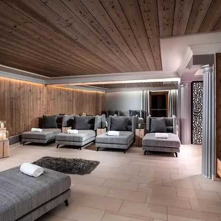 Hotel Kohlmais - Direkt An Der Kohlmaisbahn Saalbach-Hinterglemm