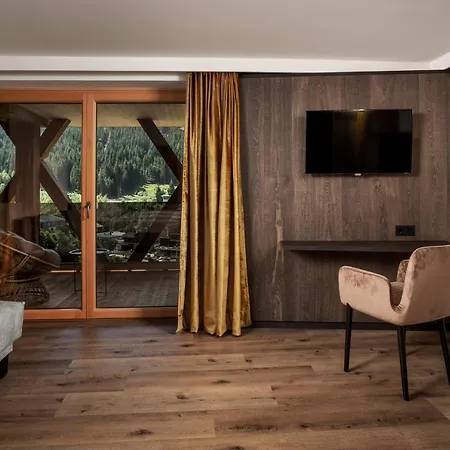 Hotel Kohlmais - Direkt An Der Kohlmaisbahn 4*