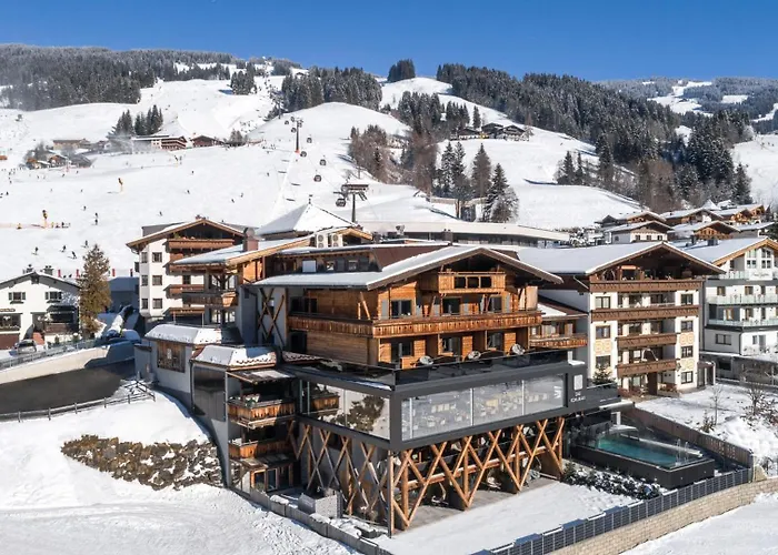 Hotell Kohlmais - Direkt An Der Kohlmaisbahn Saalbach-Hinterglemm